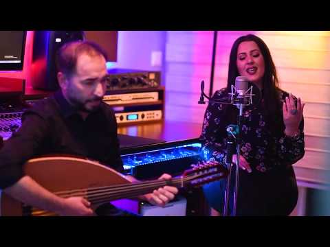 Dona Spahiu - Te shkallet e tujanit (Cover)