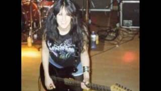 Kim McAuliffe of GIRLSCHOOL