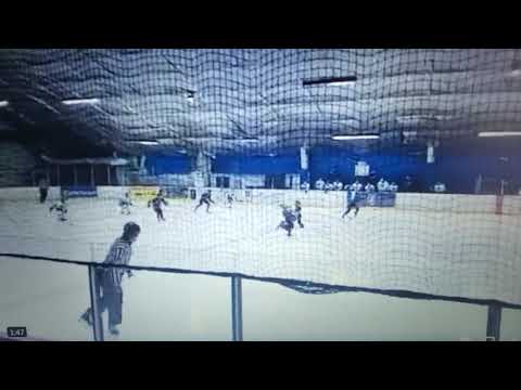 2020-2021 Peewee Major 08 AA - Aidan takes a pass and splits the D for a breakaway goal