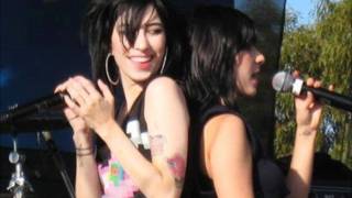 The Veronicas - Rock You Like a Hurricane