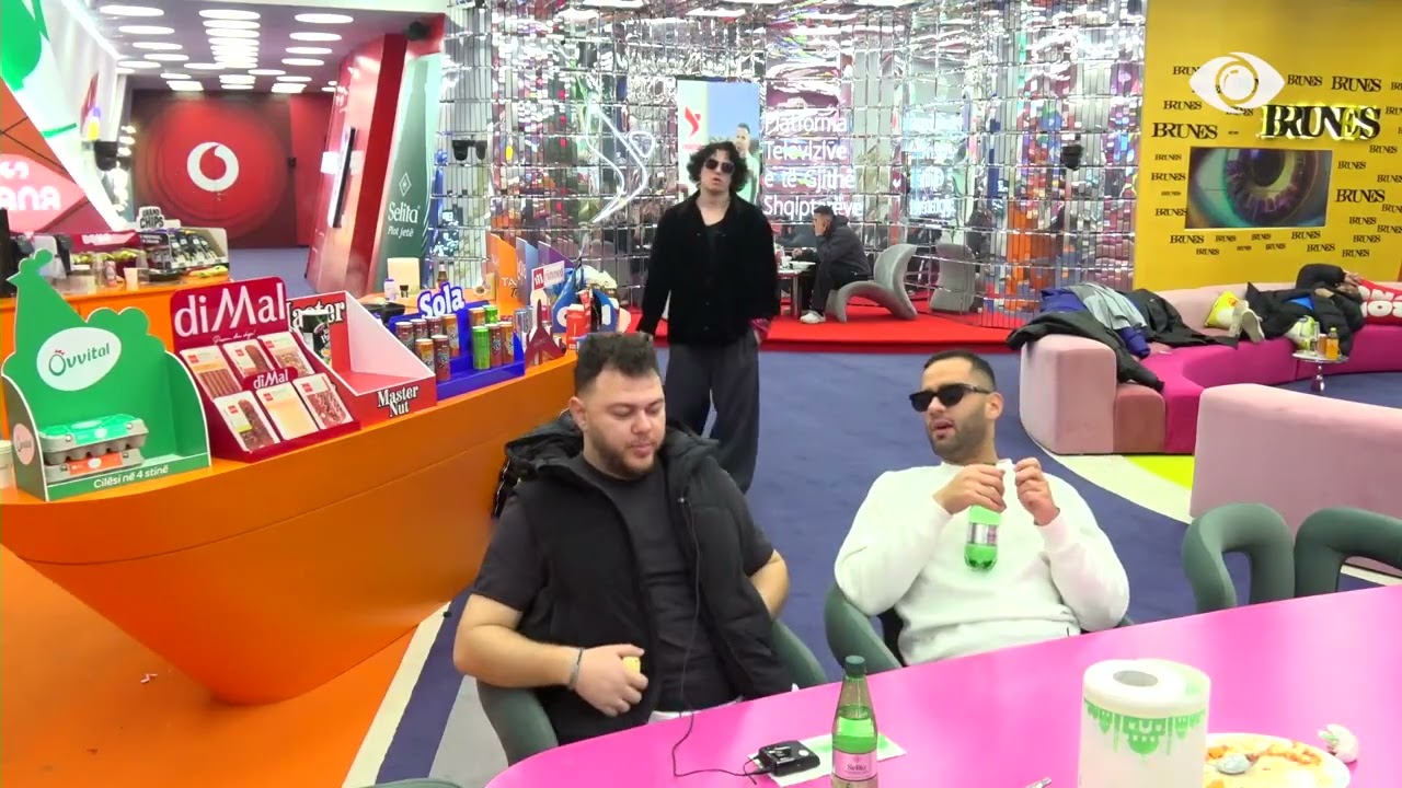 “Kokëlesh”/ Mali dhe Stenaldo diskutojnë me Rogertin: Deri sa të kem Mirin jam mirë