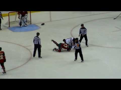 Jake Dowell vs Nathan Smith