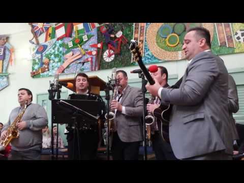 Un grup de frati-Biserica Penticostala Betleem Londra