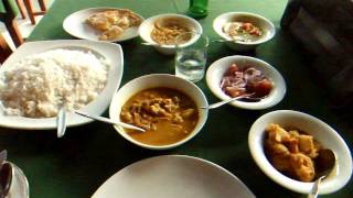 preview picture of video 'アキーラさん!スリランカ・ヒッカドゥワ・スリランカ料理2,Hikkaduwa,Srilanka'