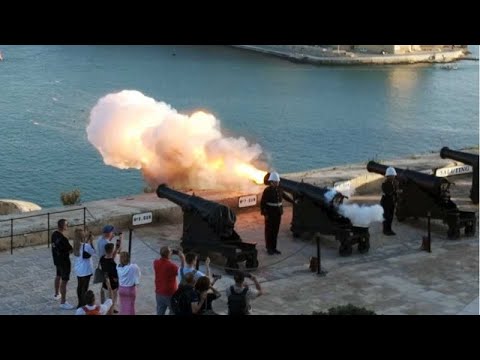 Valletta Saluting Battery Cannon Fire - Historic Daily Tradition in Malta