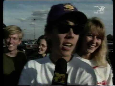 U2 MTV News reports ZOO TV-ZOOROPA Tour 1992-1993 part 2 of 3