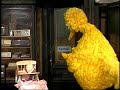 2265 Big Bird Teaches Natasha The Word CLOSED
