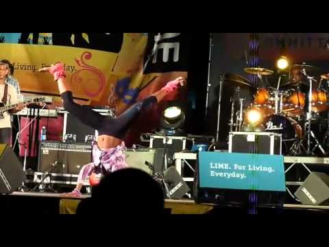 Shortpree & Acrobatic Girl - "Ah December to Remember" - Concert - Grenada - 18-12-2010