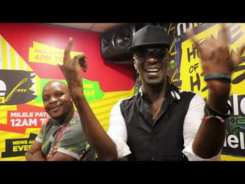 Alex, Jalas, DJ TEN KENYA and NAMELESS dancing to Megarider REMIX