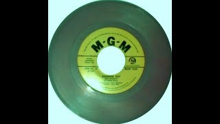 JETHRO TULL: &quot;SUNSHINE DAY&quot; Single: [Lyrics Included] 2-16-1968. (HD HQ 1080p)