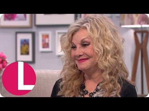 Stella Parton On Her Tribute Album To Her Sister Dolly | Lorraine