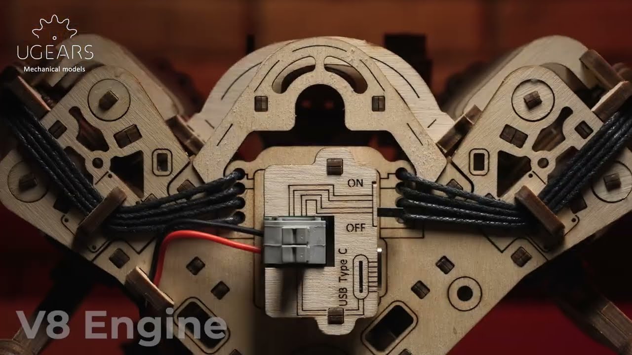 Ugears 3D dřevěné mechanické puzzle Motor V8