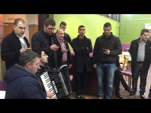 Grup Agape Londra- All to Jesus I surrender