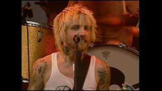 Backyard Babies - 2001-06-14 Hultsfred, Sweden (3 songs in HQ)