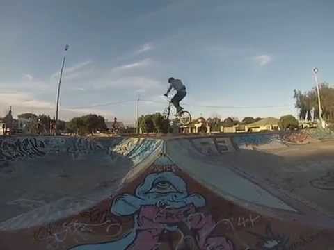 Dylan Schmidt - An afternoon at Rockingham skatepark