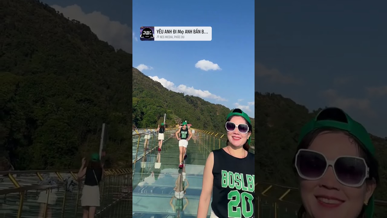 Cuộc thi miss cầu kính diễn ra khá gay cấn