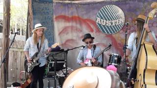 Baskery - Throw a bone - live @ Austin, TX - 16.03.2014