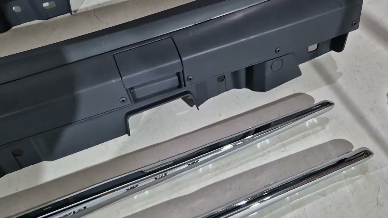 Боковые Пороги AMG (для Long) Video 1