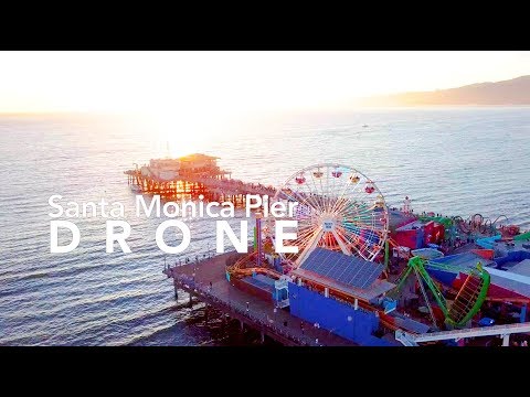 Va'aiga Drone o Santa Monica Pier ma ona vai