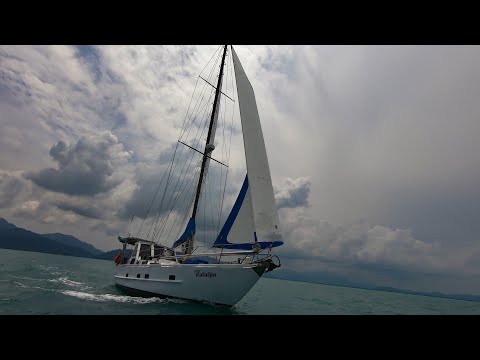 Daughter pranks dad while he sleeps and we go SAILING 165 (Sailing Catalpa)