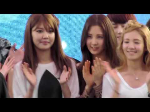 Fancam 120825 SNSD @ Korea China Music Festival Rehearsal ending HD