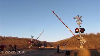 preview picture of video 'Park Ln Railroad Crossing | Potosi, WI'