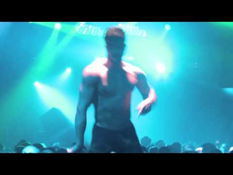 Eduardo Correa Gogo Dancer - The Week SP 2012 (By Alan Junior)