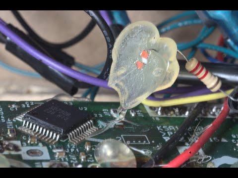 Fixing a PS2 controller arcade stick conversion - hot glue problems and 0 ohm resistors as jumpers