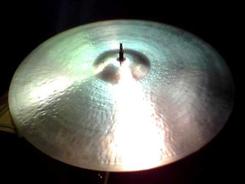 22, 2301g   Handcrafted cymbals by Craig Lauritsen