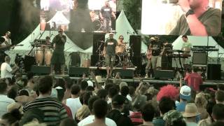 AMO feat. Polemic - Spolu (live Uprising festival 2011)