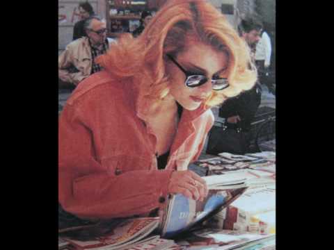 IVETA BARTOŠOVÁ-LÁSKA JE V ZÁKOUTÍ