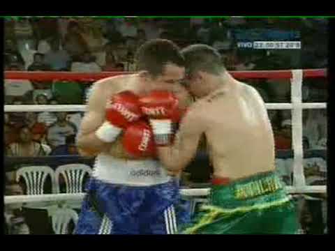 Santiago Acosta vs Roberto Sosa 03