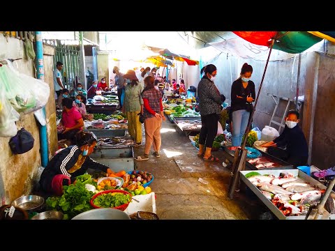 Cambodian Street Food - Khmer Daily Life In Market At Boeung Tompon