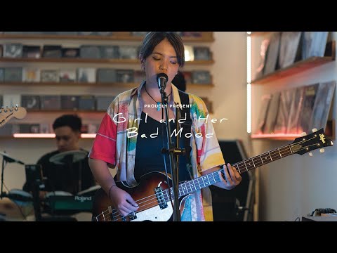 GIRL AND HER BAD MOOD on Twin Vaults Show Live