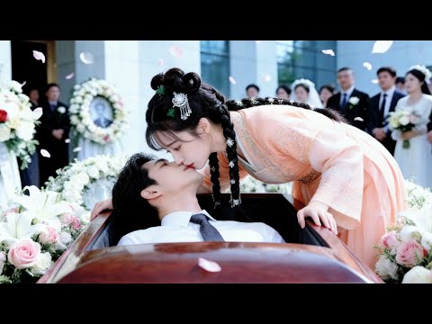 Mocked poor girl kisses a CEO awake from his coffin, the “Sleeping Handsome” marries and spoils her!