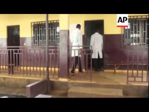 Sierra Leone doctor fighting Ebola catches virus