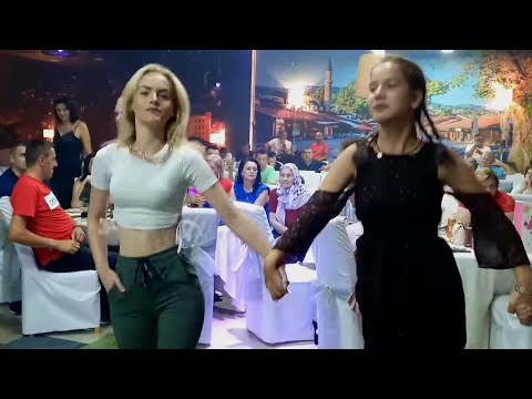 🔴 Sarajevska ljepotica Vildana kolo vodi - Hotel Heco Plus Sarajevo - Bosanski teferič