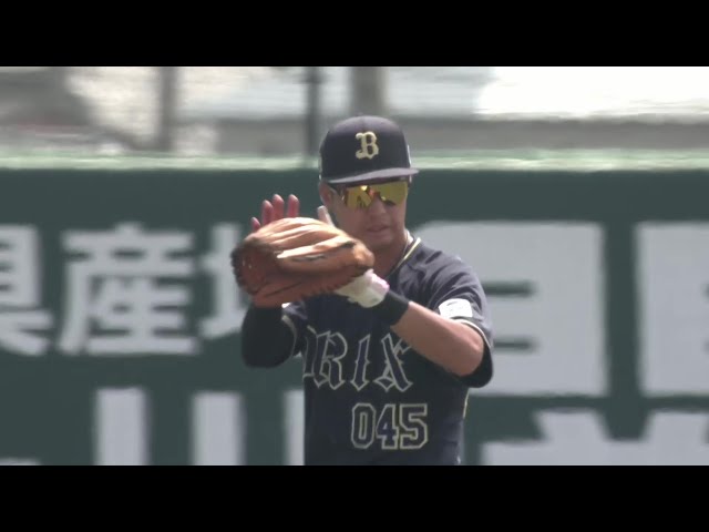 【農場遊戲】歐力士猛牛河野聰太在二壘和遊擊手之間接球，精彩絕倫！ 2025年9月7日福岡軟銀鷹vs.歐力士猛牛歐力士猛牛