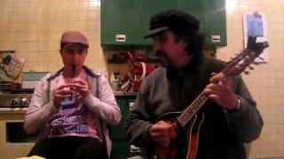 A Campo Traviesa - Kitchen Session (Banish Misfortune/The High Part Of The Road/Idle Road)