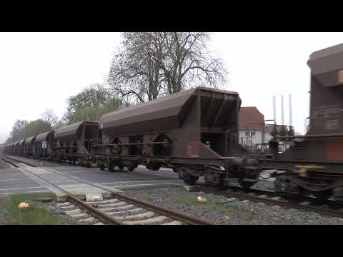 Br 225 073 mit leeren Kieszug Ausfahrt Ahlhorn nach Oldenburg im April 2014