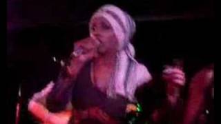 Mo'Kalamity - "Swirl" (La Java)