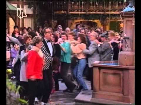 Gottlieb Wendehals - Einmal im Jahr muss man feiern (199-?)