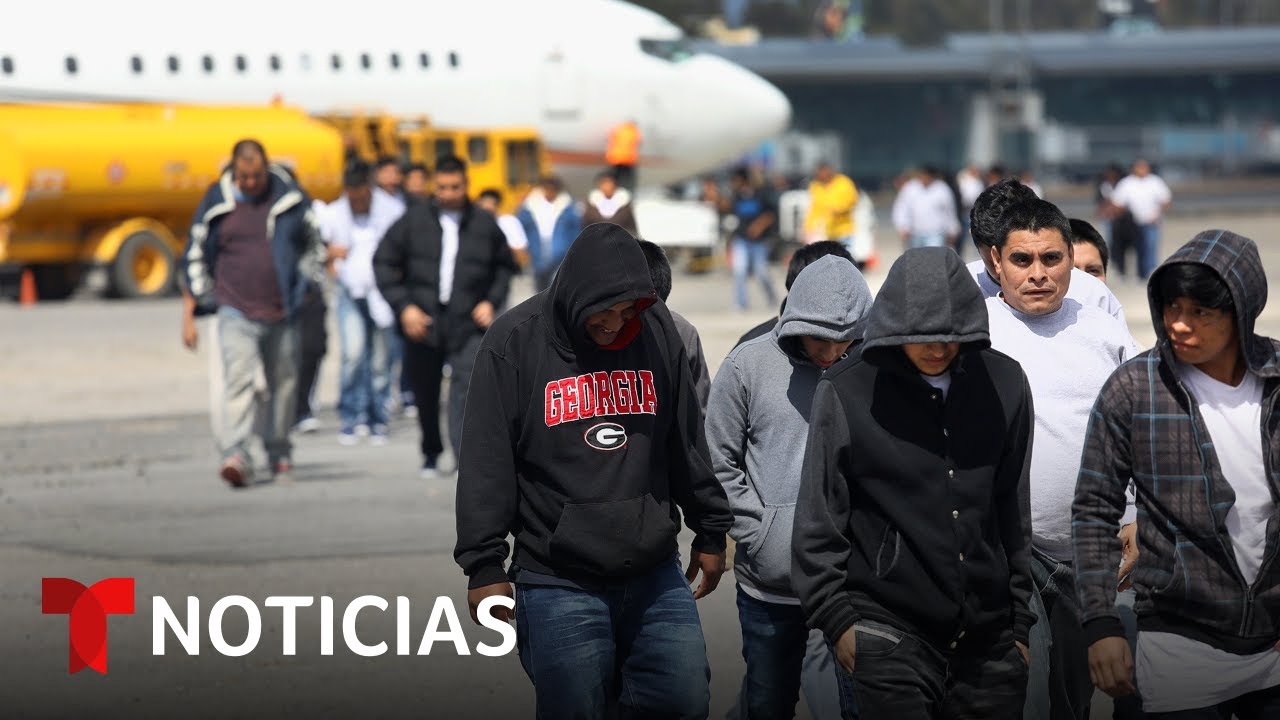 ¿Cuál es la diferencia entre una deportación y una expulsión | Noticias Telemundo