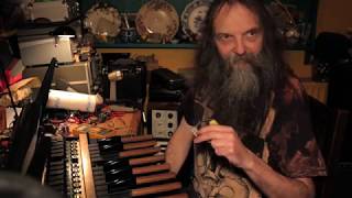 Video thumbnail for Synthesiser Dave - Episode 17 - Studiologic MIDI Pedalboard MP117 by Electronic Sound