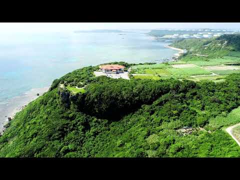 【うるまいろ】ぬちまーす観光製塩ファクトリー　ドローン空撮（うるま市宮城島）_沖縄の無料動画素材