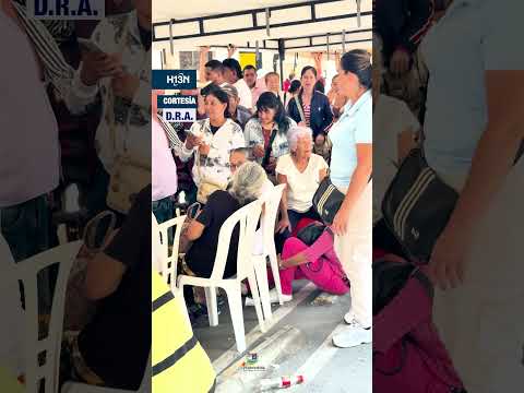 El viacrucis de los abuelos en Barbosa: falta de fichos y largas filas para reclamar una ayuda