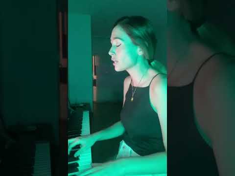 Shallow - Lady Gaga and Bradley Cooper from a Star is Born - Cover Iza Bastet