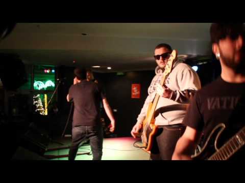 MINDSHANK - intro + Chained LIVE @ The Cambridge Hotel, Newcastle 9/7/2014
