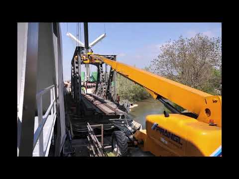 Verschrotten einer Eisenbahnbrücke