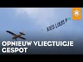 Opnieuw vliegtuigje van De Oranjezomer gespot: 'Kies Louis!' | DE ORANJEZOMER